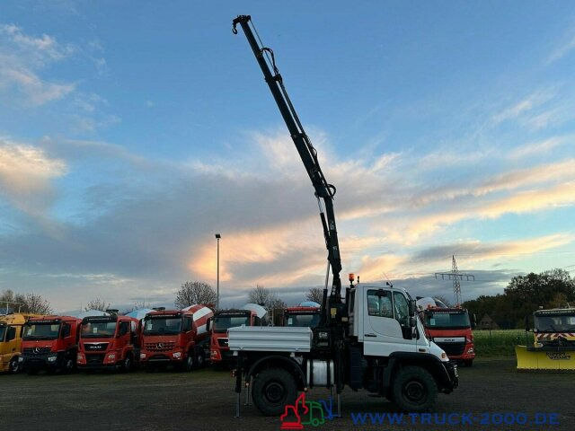 Unimog U 300 4x4 mit Kran Nur 78.144 KM zGG.7.490Kg. - Μικρό φορτηγό με καρότσα: φωτογραφία 3 Unimog U 300 4x4 mit Kran Nur 78.144 KM zGG.7.490Kg. - Μικρό φορτηγό με καρότσα: φωτογραφία 3