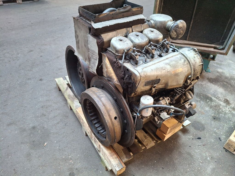 Deutz F3L912 - Ανταλλακτικό: φωτογραφία 2 Deutz F3L912 - Ανταλλακτικό: φωτογραφία 2