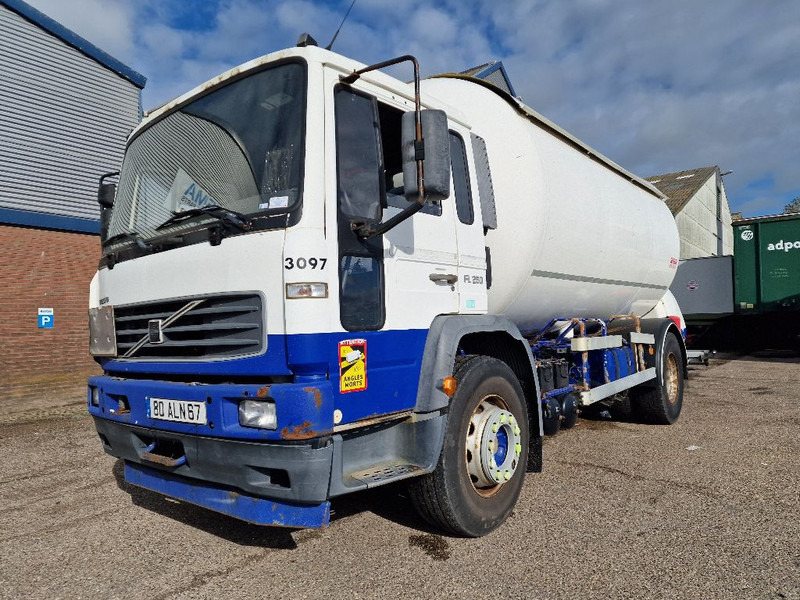 Volvo FL 250 GAS / LPG - Φορτηγό βυτιοφόρο: φωτογραφία 1 Volvo FL 250 GAS / LPG - Φορτηγό βυτιοφόρο: φωτογραφία 1