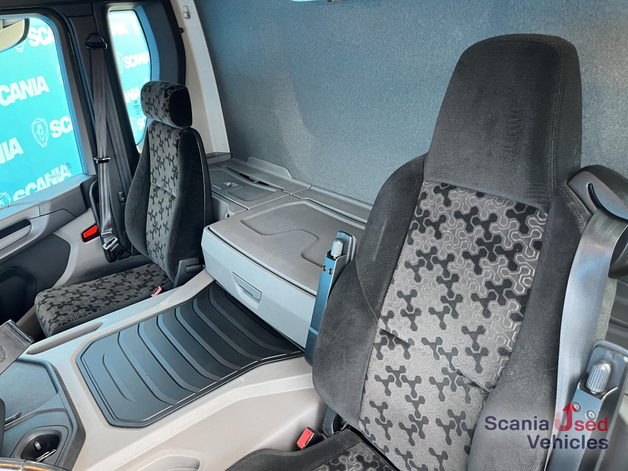 SCANIA P 320 B6x2*4NB RETARDER FULL AIR 8T 7.2x2.5x2.35M - Φορτηγό κόφα: φωτογραφία 3 SCANIA P 320 B6x2*4NB RETARDER FULL AIR 8T 7.2x2.5x2.35M - Φορτηγό κόφα: φωτογραφία 3