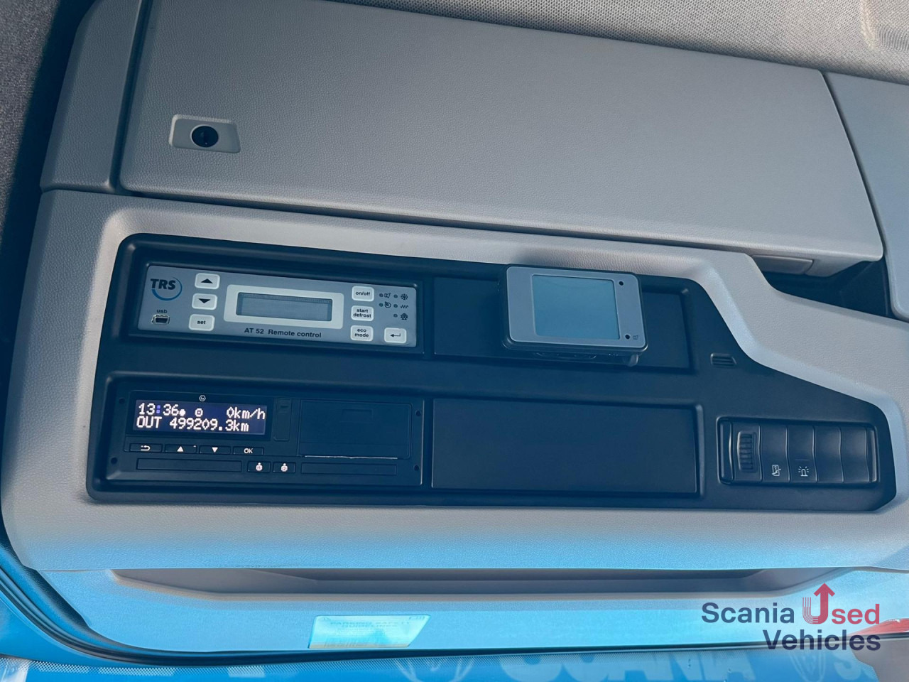 SCANIA R 410 B6x2*4NB LNG RETARDER FRIGO CHEREAU 765x250x - Φορτηγό ψυγείο: φωτογραφία 4 SCANIA R 410 B6x2*4NB LNG RETARDER FRIGO CHEREAU 765x250x - Φορτηγό ψυγείο: φωτογραφία 4