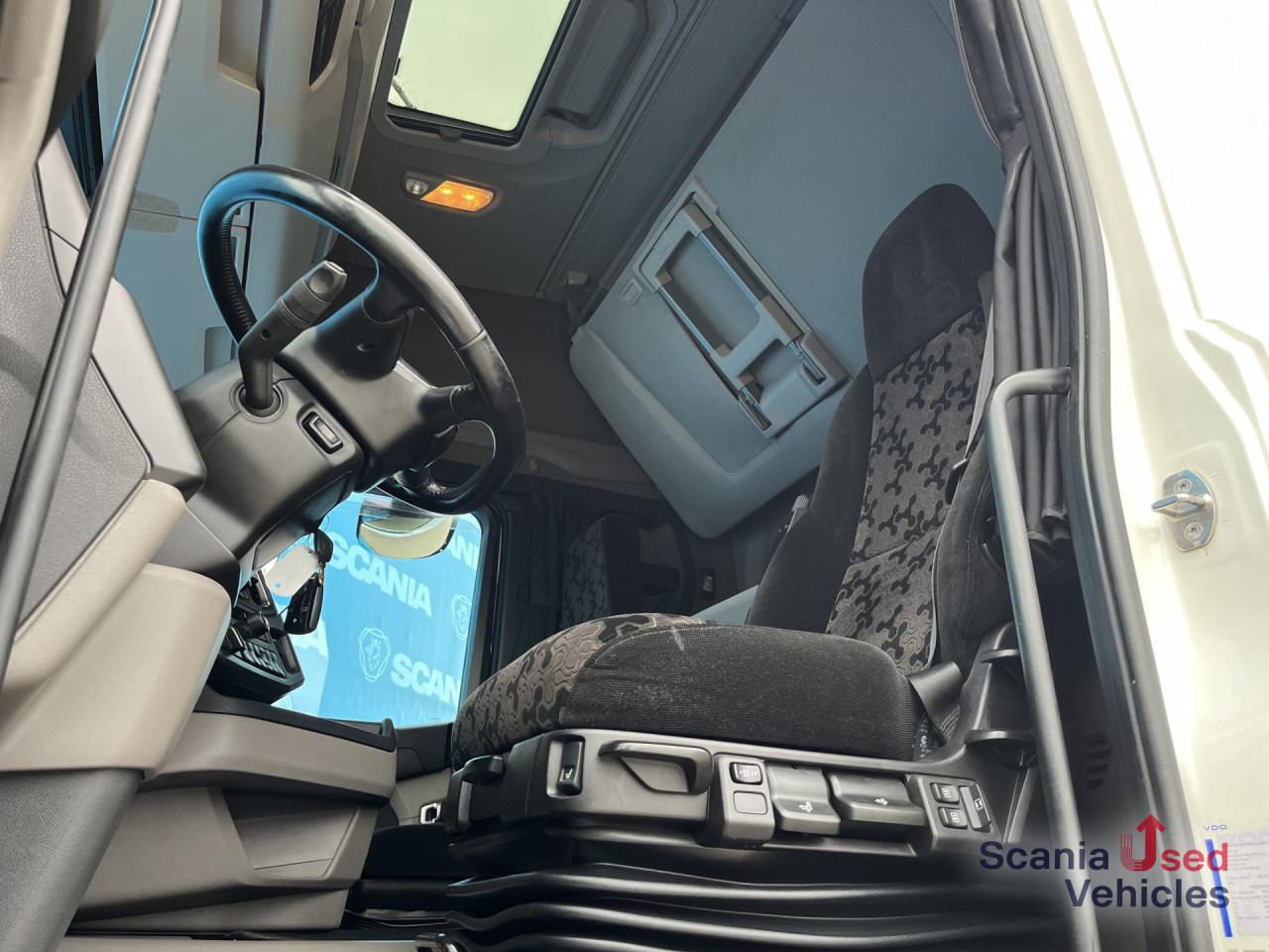 SCANIA R 450 A4x2LB RETARDER DIFF-L P-AIRCO FULL AIR - Τράκτορας: φωτογραφία 2 SCANIA R 450 A4x2LB RETARDER DIFF-L P-AIRCO FULL AIR - Τράκτορας: φωτογραφία 2