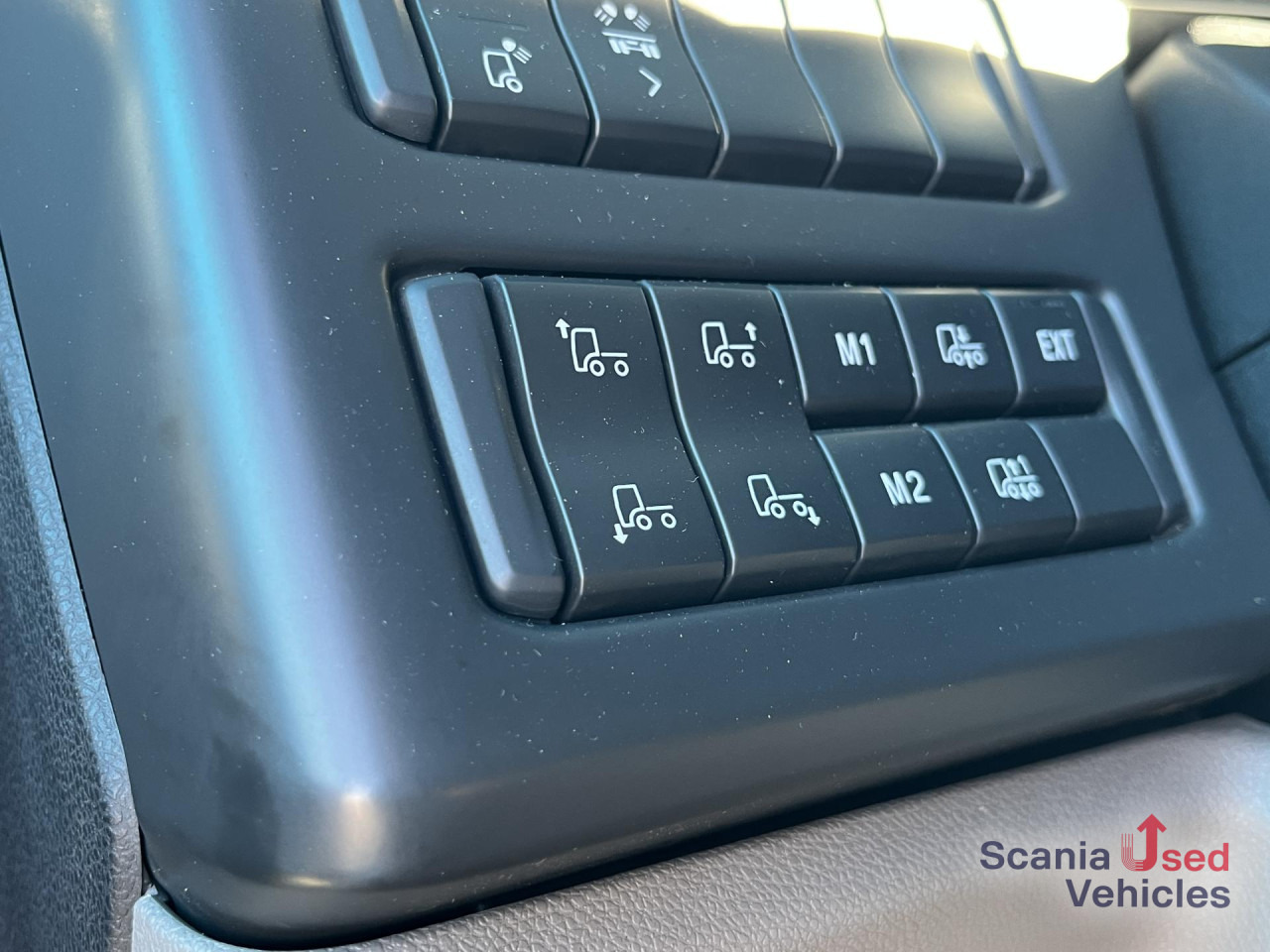 SCANIA R 450 A4x2NB RETARDER DIFF-L FULL AIR 8T P-AIRCO - Τράκτορας: φωτογραφία 4 SCANIA R 450 A4x2NB RETARDER DIFF-L FULL AIR 8T P-AIRCO - Τράκτορας: φωτογραφία 4