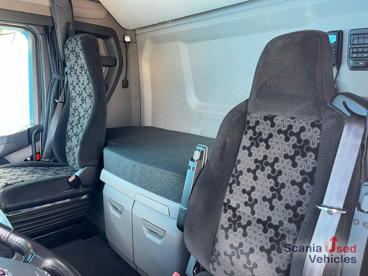 SCANIA S 500 A4x2NB DIFF-L RETARDER P-AIRCO FULL AIR ACC - Τράκτορας: φωτογραφία 3 SCANIA S 500 A4x2NB DIFF-L RETARDER P-AIRCO FULL AIR ACC - Τράκτορας: φωτογραφία 3