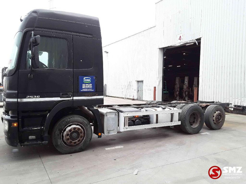Mercedes-Benz Actros 2536 - Φορτηγό σασί: φωτογραφία 5 Mercedes-Benz Actros 2536 - Φορτηγό σασί: φωτογραφία 5