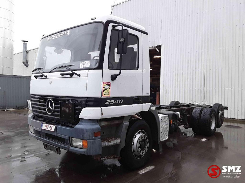 Mercedes-Benz Actros 2540 6x2 francais - Φορτηγό σασί: φωτογραφία 3 Mercedes-Benz Actros 2540 6x2 francais - Φορτηγό σασί: φωτογραφία 3