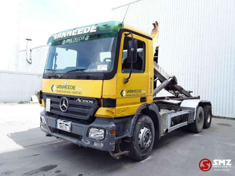 Mercedes-Benz Actros 2636 6x4 lames steel 3x - Φορτηγό μεταφοράς εμπορευματοκιβωτίων/ Κινητό αμάξωμα: φωτογραφία 3 Mercedes-Benz Actros 2636 6x4 lames steel 3x - Φορτηγό μεταφοράς εμπορευματοκιβωτίων/ Κινητό αμάξωμα: φωτογραφία 3