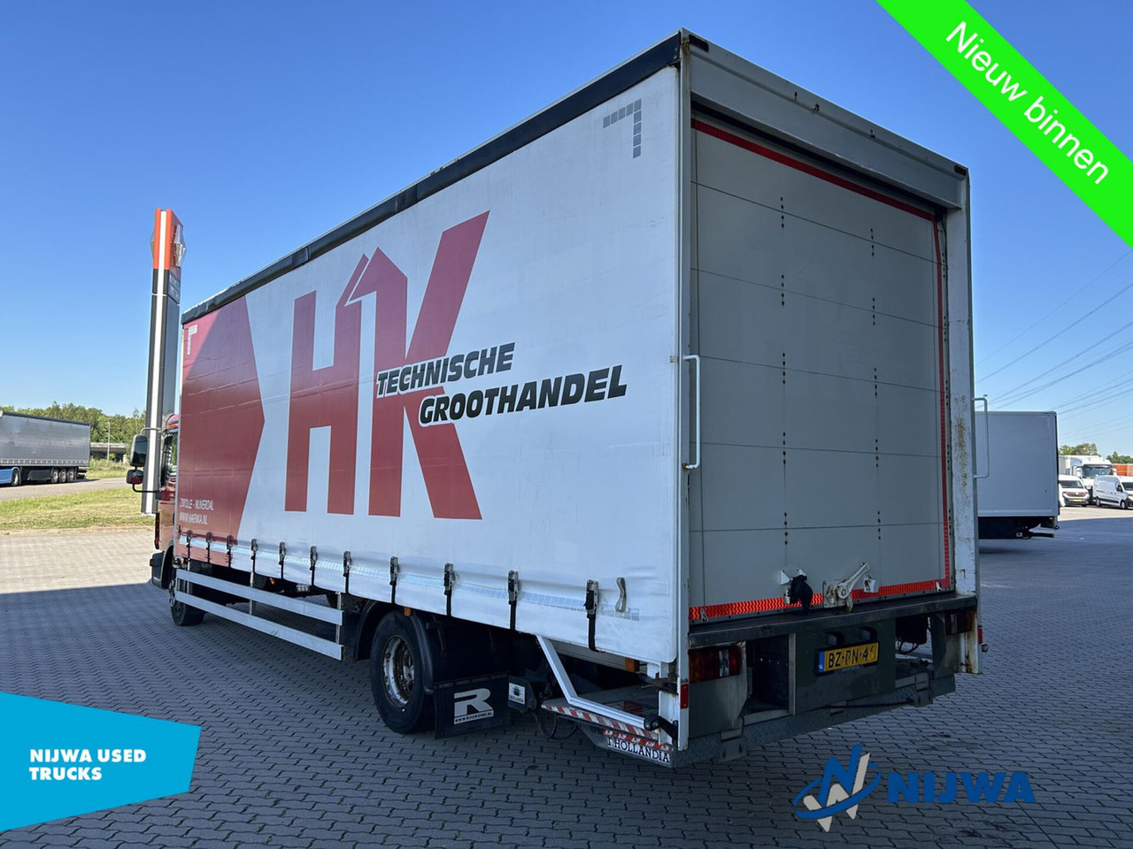 MAN TGL 12.180 4X2 Roldeur + Laaklep - Φορτηγό μουσαμάς: φωτογραφία 4 MAN TGL 12.180 4X2 Roldeur + Laaklep - Φορτηγό μουσαμάς: φωτογραφία 4
