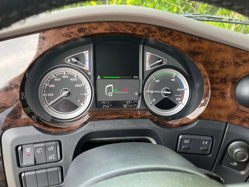 Τράκτορας DAF XF 480 FT Euro6 Intarder Manual Showtruck: φωτογραφία 11