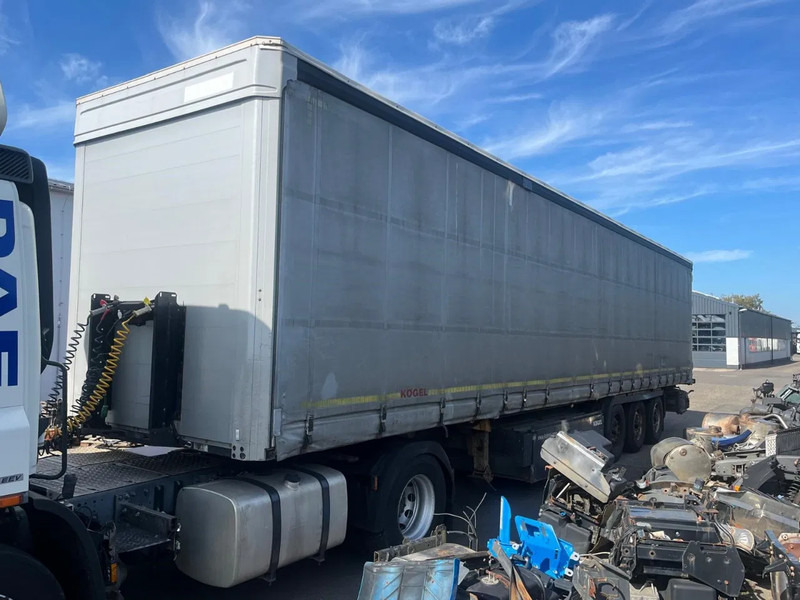 Kögel Schuifzeilen BPW assen - Επικαθήμενο κουρτίνα: φωτογραφία 2 Kögel Schuifzeilen BPW assen - Επικαθήμενο κουρτίνα: φωτογραφία 2