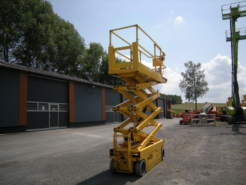 Genie GS-2632, Scherenarbeitsbühne Genie 10 m - Φορτηγό με εναέρια πλατφόρμα: φωτογραφία 2 Genie GS-2632, Scherenarbeitsbühne Genie 10 m - Φορτηγό με εναέρια πλατφόρμα: φωτογραφία 2