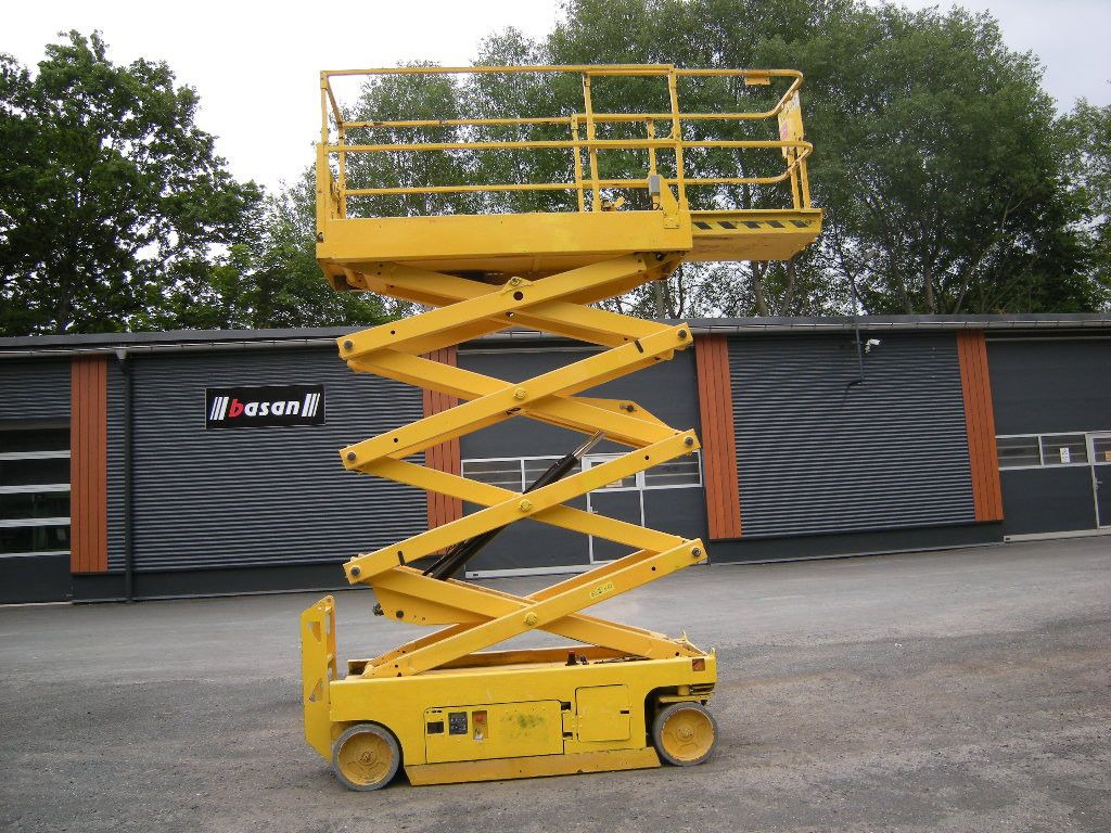 Genie GS-2632, Scherenarbeitsbühne Genie 10 m - Φορτηγό με εναέρια πλατφόρμα: φωτογραφία 1 Genie GS-2632, Scherenarbeitsbühne Genie 10 m - Φορτηγό με εναέρια πλατφόρμα: φωτογραφία 1