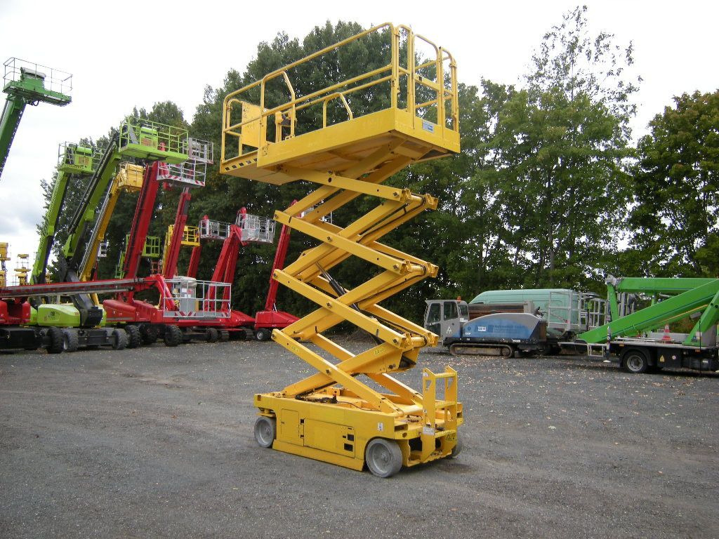 Genie GS 2646, Scherenarbeitsbühne Genie 9,9 m - Φορτηγό με εναέρια πλατφόρμα: φωτογραφία 4 Genie GS 2646, Scherenarbeitsbühne Genie 9,9 m - Φορτηγό με εναέρια πλατφόρμα: φωτογραφία 4