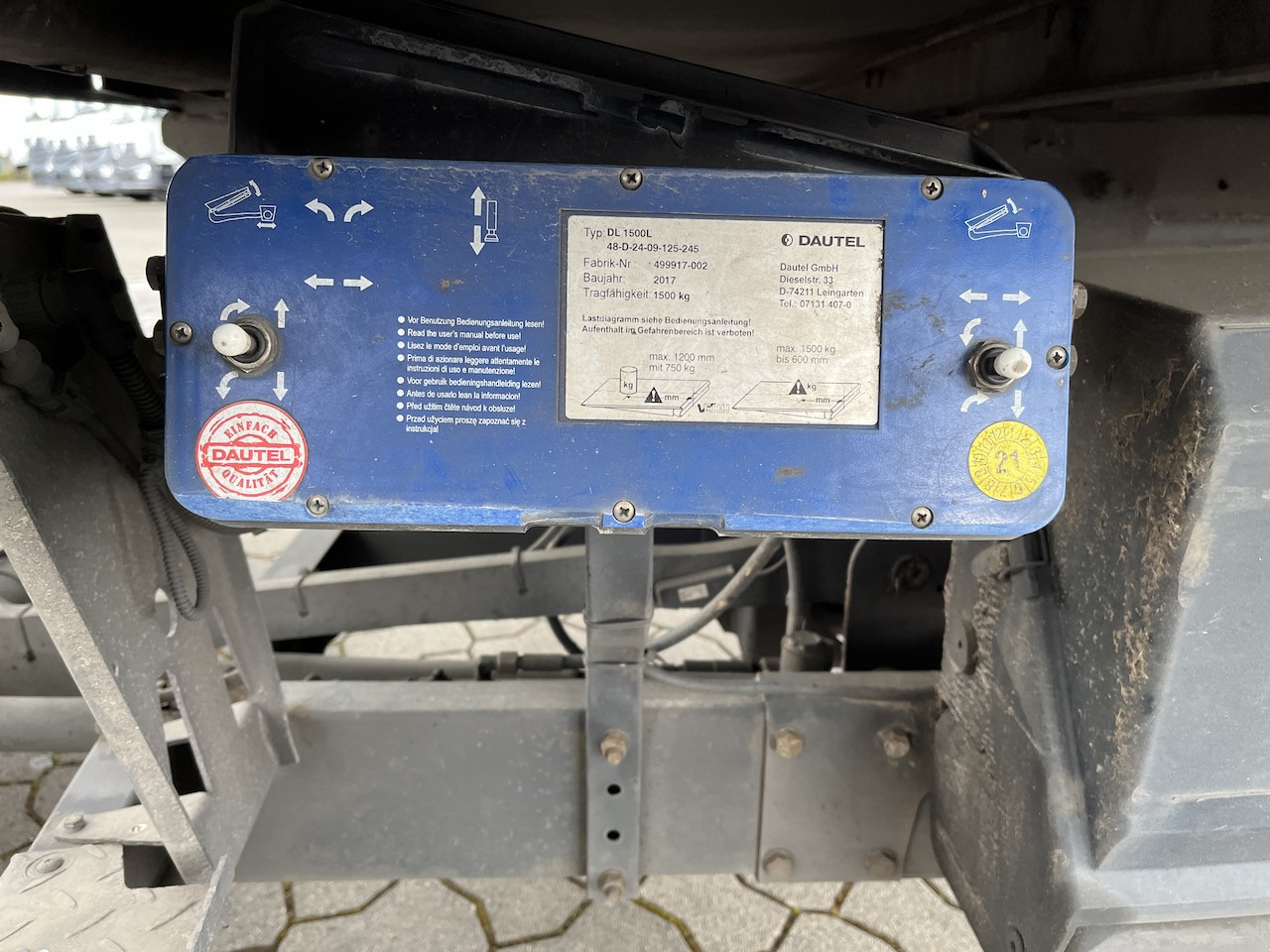 Iveco 120E25 Eurocargo 4x2 Koffer | Ladebordwand - Φορτηγό κόφα: φωτογραφία 4 Iveco 120E25 Eurocargo 4x2 Koffer | Ladebordwand - Φορτηγό κόφα: φωτογραφία 4