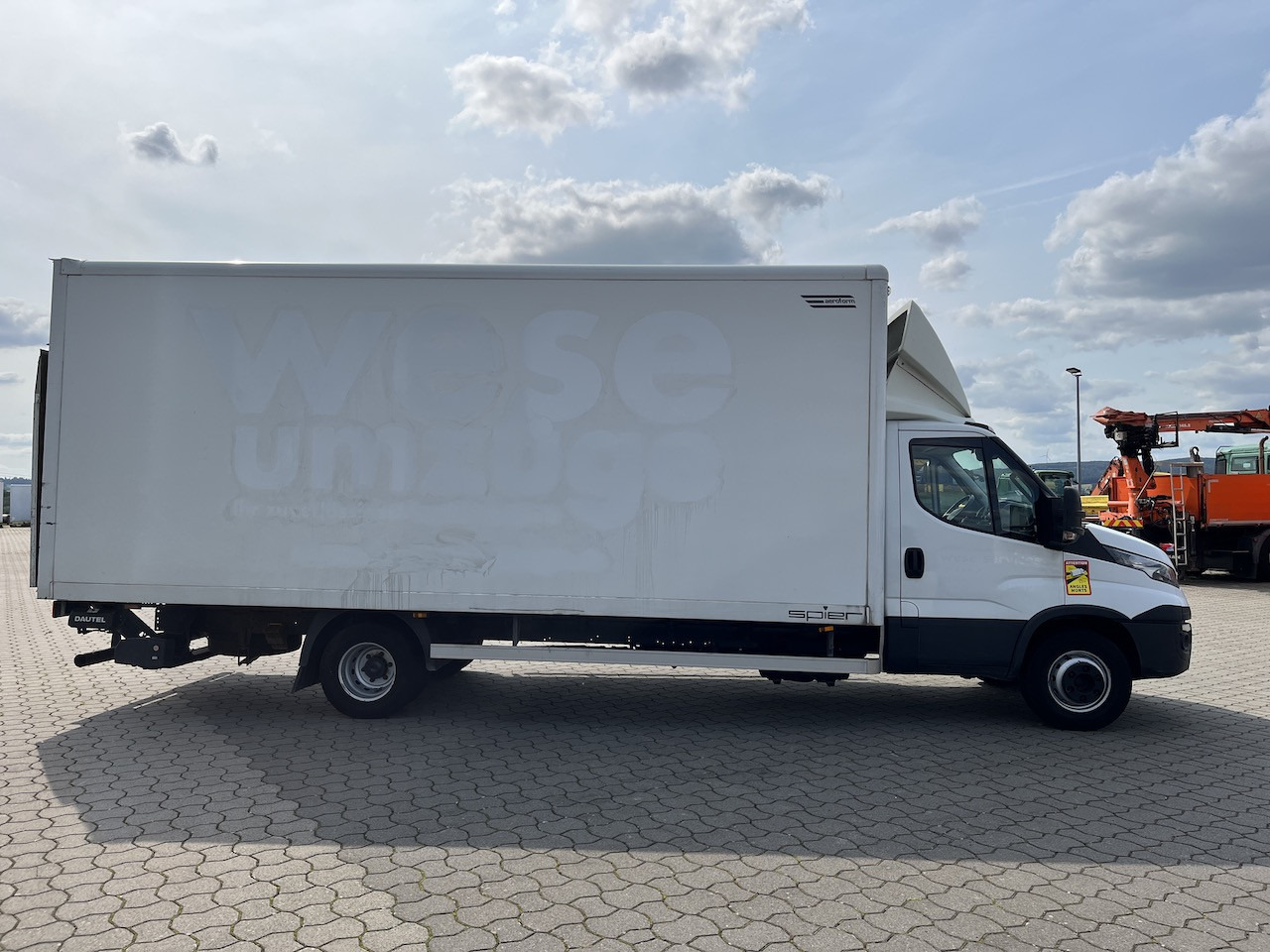 Iveco 70C18 Daily Koffer mit Ladebordwand - Επαγγελματικό αυτοκίνητο κόφα: φωτογραφία 5 Iveco 70C18 Daily Koffer mit Ladebordwand - Επαγγελματικό αυτοκίνητο κόφα: φωτογραφία 5