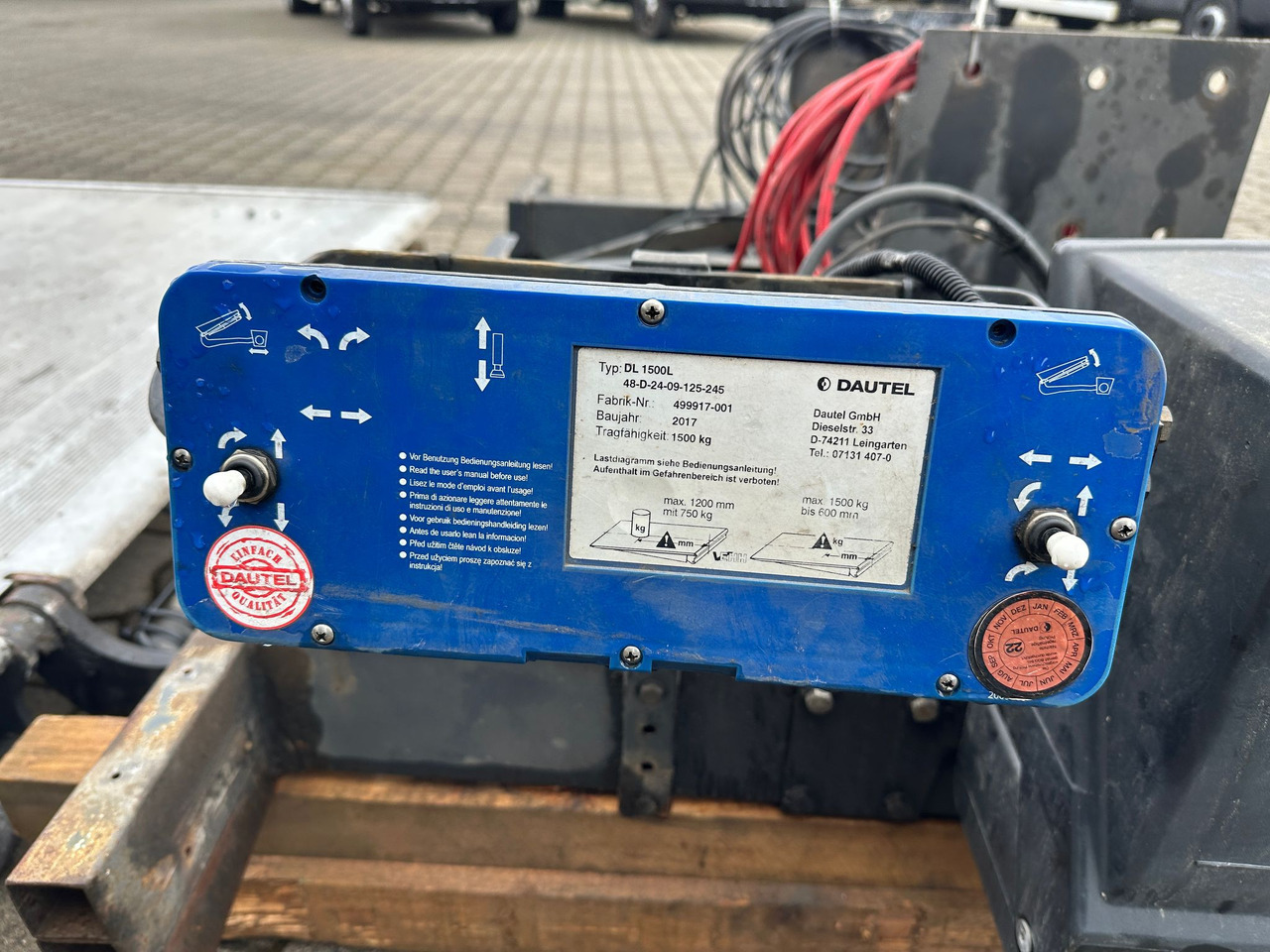 Iveco Koffer 8,80 m + Ladebordwand 1,5t - Επαγγελματικό αυτοκίνητο κόφα: φωτογραφία 4 Iveco Koffer 8,80 m + Ladebordwand 1,5t - Επαγγελματικό αυτοκίνητο κόφα: φωτογραφία 4