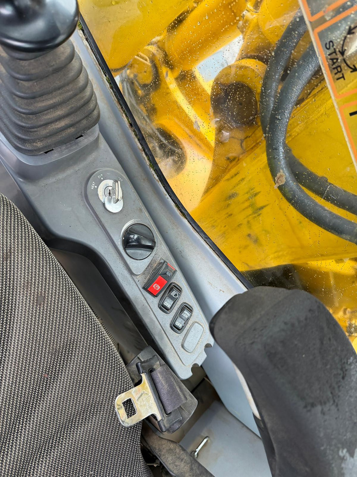 Komatsu PW 180 - 7 - Τροχοφόρος εκσκαφέας: φωτογραφία 3 Komatsu PW 180 - 7 - Τροχοφόρος εκσκαφέας: φωτογραφία 3