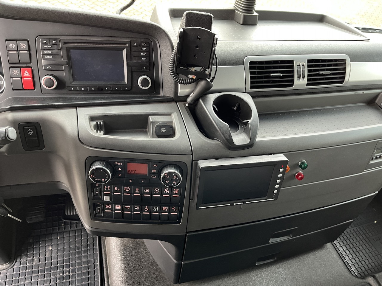 MAN TGX 26.480 6x2 Atlas 145.2 Baustoff - Φορτηγό με γερανό, Φορτηγό με ανοιχτή καρότσα: φωτογραφία 3 MAN TGX 26.480 6x2 Atlas 145.2 Baustoff - Φορτηγό με γερανό, Φορτηγό με ανοιχτή καρότσα: φωτογραφία 3