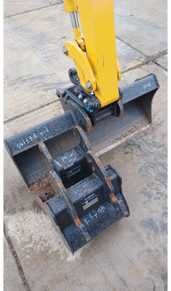 Komatsu PC16R-3HS - Μίνι εκσκαφέας: φωτογραφία 3 Komatsu PC16R-3HS - Μίνι εκσκαφέας: φωτογραφία 3