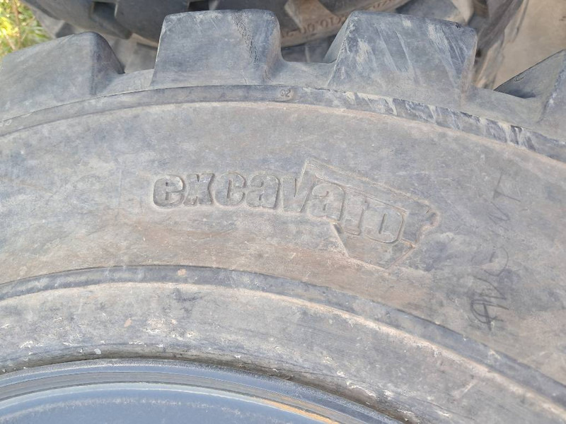 Trelleborg Excavator 10.00-20 SOLID (8 tyres) - Ελαστικά και ζάντες για Κατασκευή μηχανήματα: φωτογραφία 4 Trelleborg Excavator 10.00-20 SOLID (8 tyres) - Ελαστικά και ζάντες για Κατασκευή μηχανήματα: φωτογραφία 4