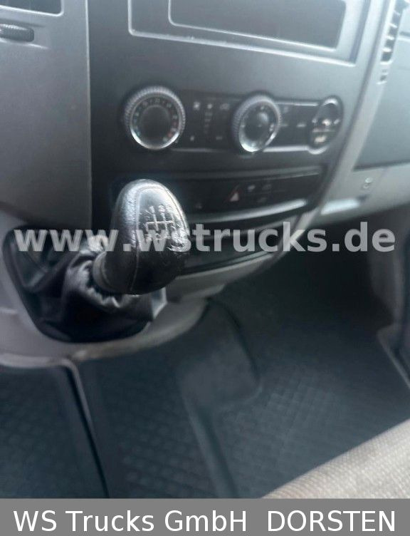 Mercedes-Benz Sprinter II Kasten 216 CDI Hoch/Lang - Αυτοκίνητο: φωτογραφία 4 Mercedes-Benz Sprinter II Kasten 216 CDI Hoch/Lang - Αυτοκίνητο: φωτογραφία 4