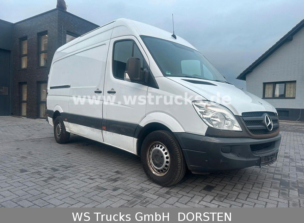 Mercedes-Benz Sprinter II Kasten 216 CDI Hoch/Lang - Αυτοκίνητο: φωτογραφία 1 Mercedes-Benz Sprinter II Kasten 216 CDI Hoch/Lang - Αυτοκίνητο: φωτογραφία 1