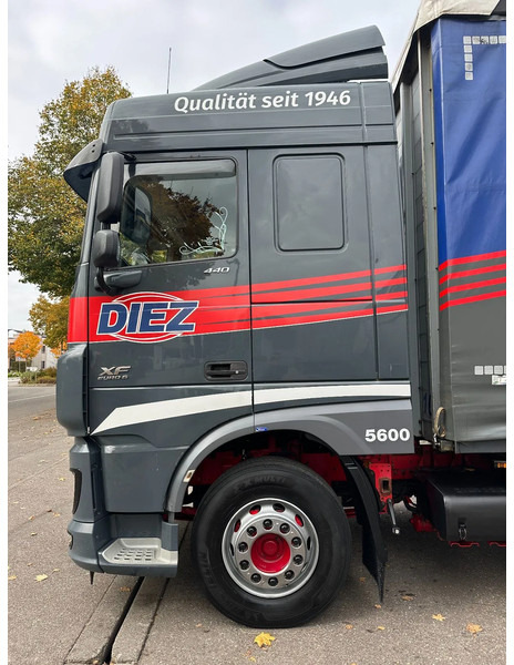 DAF XF 106.440 DAF XF 106 440 BL 4x2 *SpaceCab*Pritschenwagen mit Schiebeplane und EDSCHA - Verdeck* - Φορτηγό μουσαμάς: φωτογραφία 3 DAF XF 106.440 DAF XF 106 440 BL 4x2 *SpaceCab*Pritschenwagen mit Schiebeplane und EDSCHA - Verdeck* - Φορτηγό μουσαμάς: φωτογραφία 3