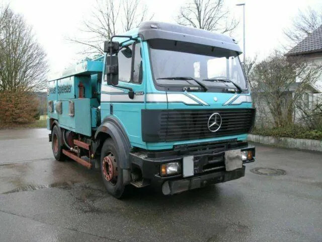 Mercedes-Benz ASSMANN SAUG SPÜL A3 TANK +KOMBIFZ f. Diesel/ Heizöl - Όχημα εκκένωσης βόθρων: φωτογραφία 2 Mercedes-Benz ASSMANN SAUG SPÜL A3 TANK +KOMBIFZ f. Diesel/ Heizöl - Όχημα εκκένωσης βόθρων: φωτογραφία 2