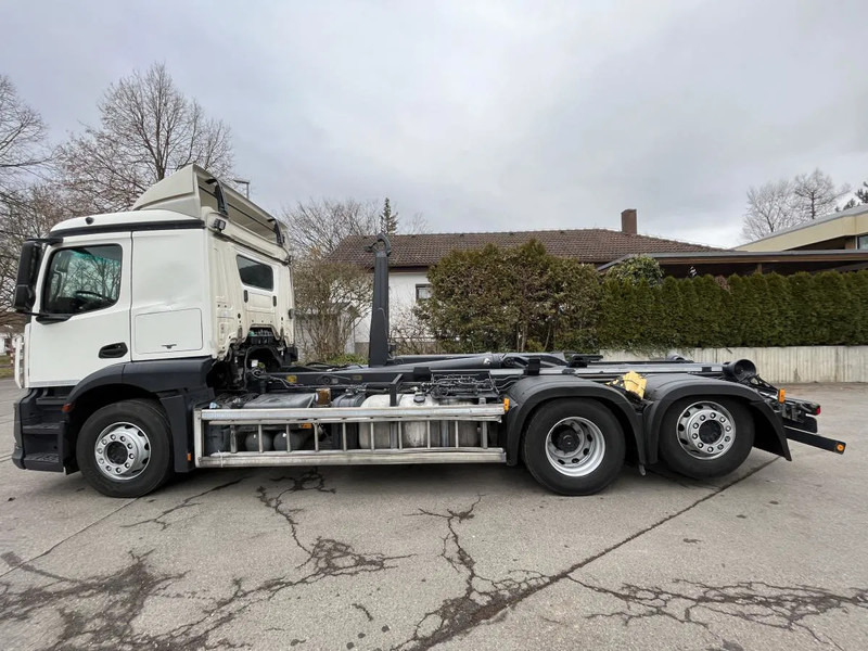 Mercedes-Benz Actros 2543 BL 6x2 MEILLER Abroller TÜV NEU! - Φορτηγό φόρτωσης γάντζου: φωτογραφία 2 Mercedes-Benz Actros 2543 BL 6x2 MEILLER Abroller TÜV NEU! - Φορτηγό φόρτωσης γάντζου: φωτογραφία 2