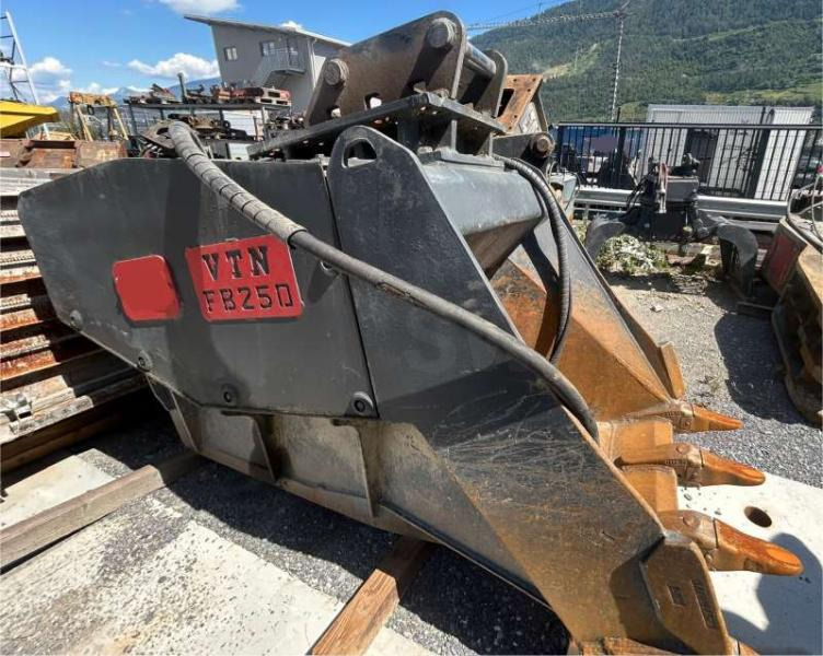 VTN Godet Concasseur VTN FB 250 - Άλλα μηχανήματα: φωτογραφία 1 VTN Godet Concasseur VTN FB 250 - Άλλα μηχανήματα: φωτογραφία 1
