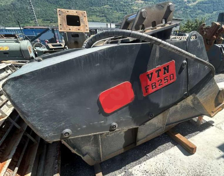VTN Godet Concasseur VTN FB 250 - Άλλα μηχανήματα: φωτογραφία 3 VTN Godet Concasseur VTN FB 250 - Άλλα μηχανήματα: φωτογραφία 3