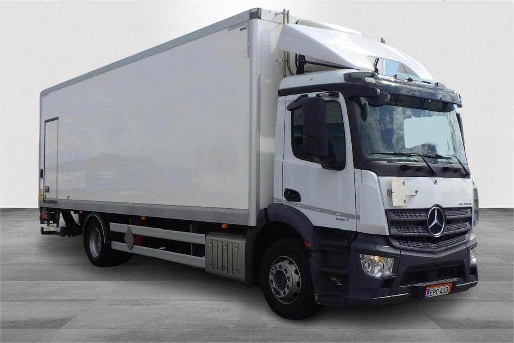 Mercedes-Benz ACTROS 5 SM 1827 L Ksa-kori + PL - Φορτηγό ισοθερμικό: φωτογραφία 3 Mercedes-Benz ACTROS 5 SM 1827 L Ksa-kori + PL - Φορτηγό ισοθερμικό: φωτογραφία 3