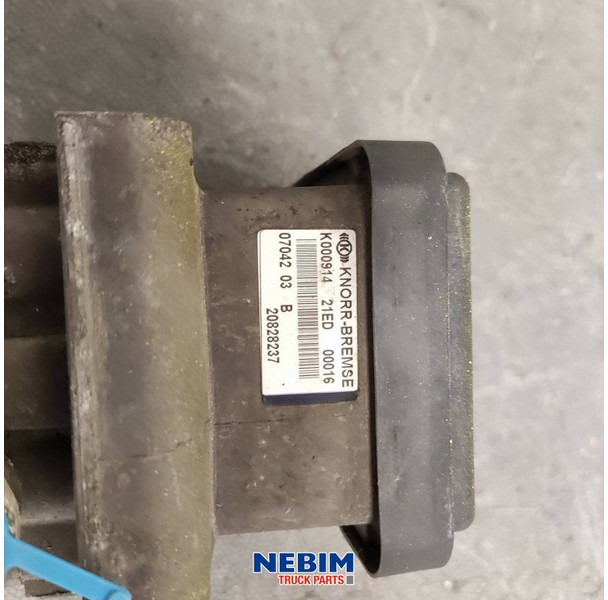 Volvo Volvo - 20828237 - Modulator vooras - Ανταλλακτικό για Φορτηγό: φωτογραφία 3 Volvo Volvo - 20828237 - Modulator vooras - Ανταλλακτικό για Φορτηγό: φωτογραφία 3