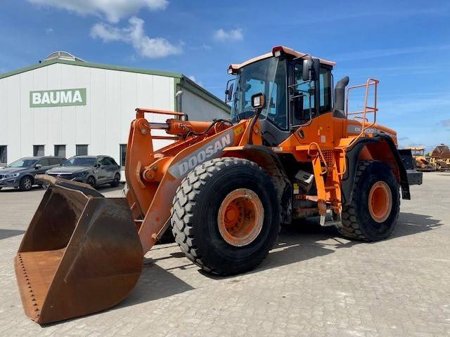 Doosan DL 300-3 (12005349) - Ελαστιχοφόρος φορτωτής: φωτογραφία 1 Doosan DL 300-3 (12005349) - Ελαστιχοφόρος φορτωτής: φωτογραφία 1
