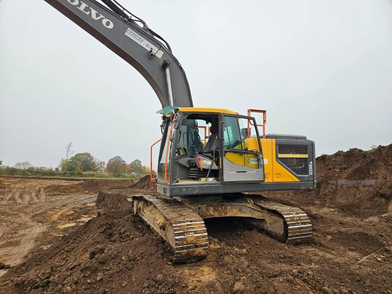 Volvo EC 250 E NL MIETE / RENTAL (12001053) - Ερπυστριοφόρος εκσκαφέας: φωτογραφία 1 Volvo EC 250 E NL MIETE / RENTAL (12001053) - Ερπυστριοφόρος εκσκαφέας: φωτογραφία 1