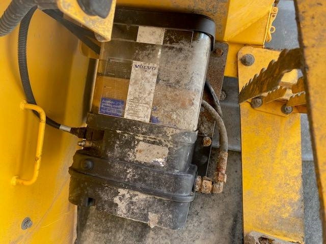 Ελαστιχοφόρος φορτωτής Volvo L 120 H MIETE / RENTAL (12001931): φωτογραφία 12 Ελαστιχοφόρος φορτωτής Volvo L 120 H MIETE / RENTAL (12001931): φωτογραφία 12