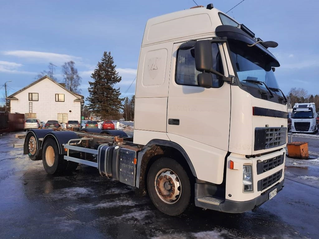 Volvo FH 13 440 - Φορτηγό σασί: φωτογραφία 2 Volvo FH 13 440 - Φορτηγό σασί: φωτογραφία 2