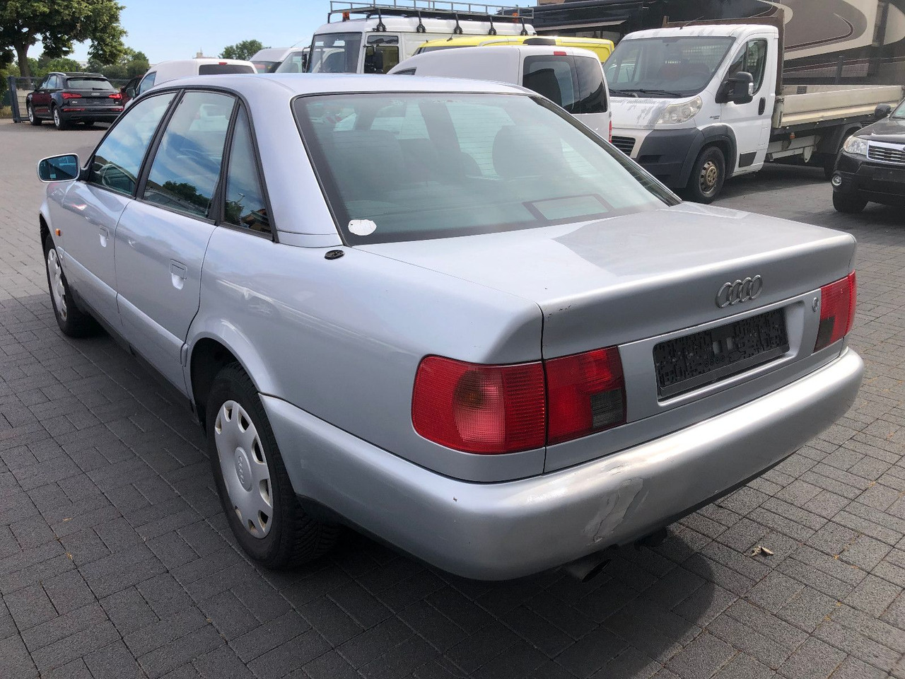 Audi A6 C4 1.8 Automatik - Λιμουζίνα/ Sedan: φωτογραφία 4 Audi A6 C4 1.8 Automatik - Λιμουζίνα/ Sedan: φωτογραφία 4