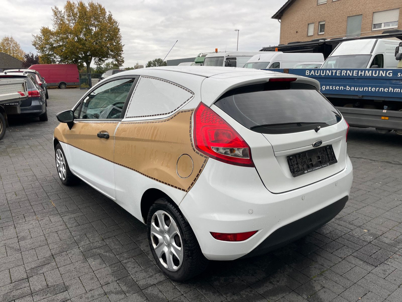 Ford Fiesta 1.25i Van - Μικρό βαν: φωτογραφία 4 Ford Fiesta 1.25i Van - Μικρό βαν: φωτογραφία 4
