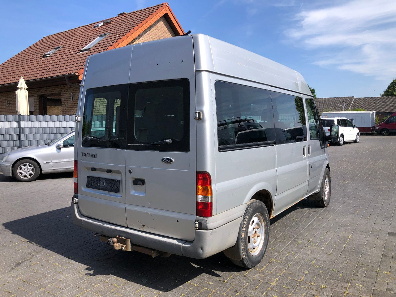 Ford Transit 2.4 TDi, Heckantrieb, 8-Sitzer, Klima - Επιβατικό βαν: φωτογραφία 2 Ford Transit 2.4 TDi, Heckantrieb, 8-Sitzer, Klima - Επιβατικό βαν: φωτογραφία 2