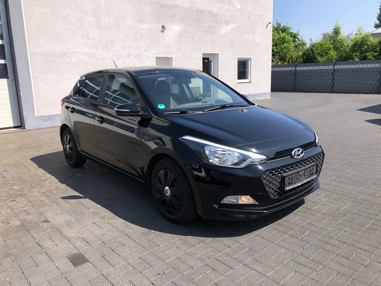 Hyundai i20 1.4 CRDi Trend, Euro 6 - Λιμουζίνα/ Sedan: φωτογραφία 1 Hyundai i20 1.4 CRDi Trend, Euro 6 - Λιμουζίνα/ Sedan: φωτογραφία 1