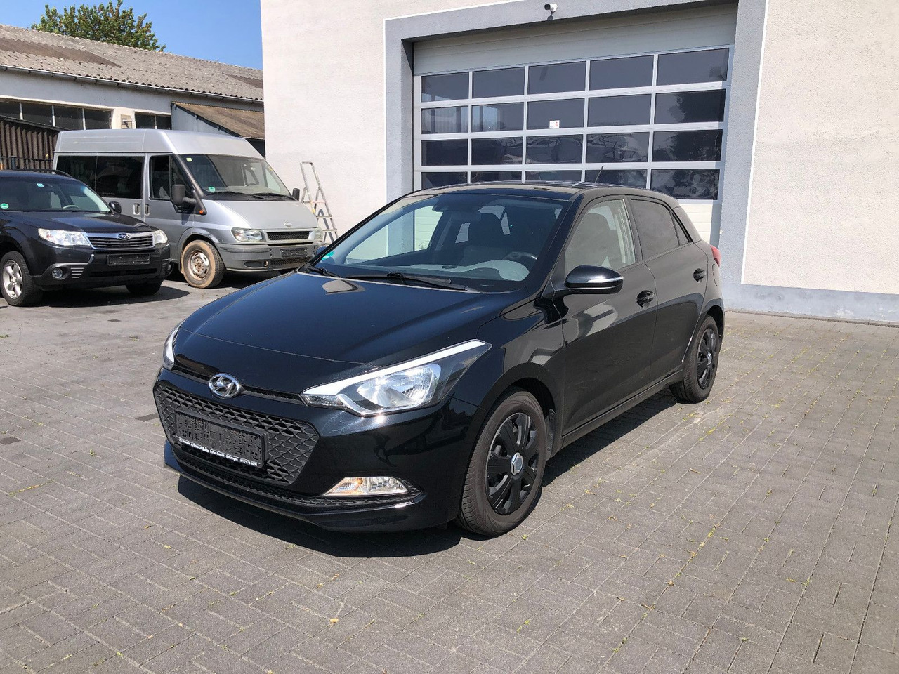 Hyundai i20 1.4 CRDi Trend, Euro 6 - Λιμουζίνα/ Sedan: φωτογραφία 3 Hyundai i20 1.4 CRDi Trend, Euro 6 - Λιμουζίνα/ Sedan: φωτογραφία 3