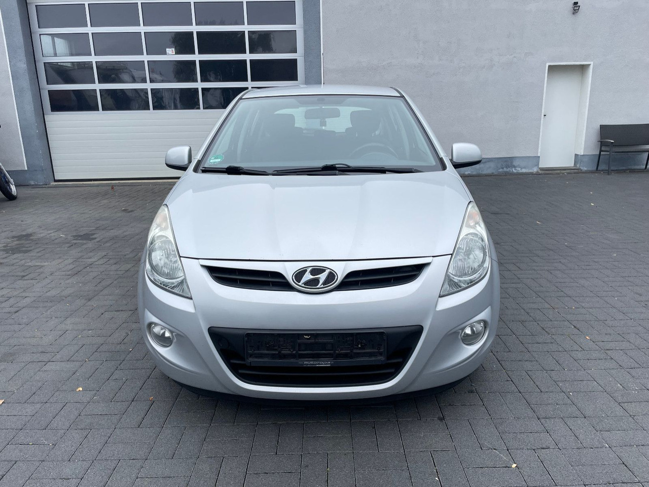 Hyundai i20 1.4 Diesel Klima - Λιμουζίνα/ Sedan: φωτογραφία 5 Hyundai i20 1.4 Diesel Klima - Λιμουζίνα/ Sedan: φωτογραφία 5