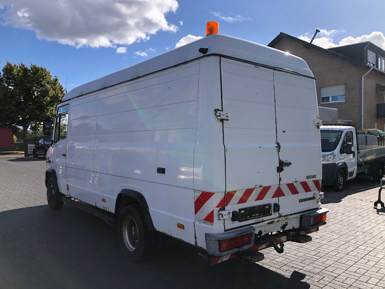 Mercedes-Benz Vario 816 - Βαν: φωτογραφία 4 Mercedes-Benz Vario 816 - Βαν: φωτογραφία 4
