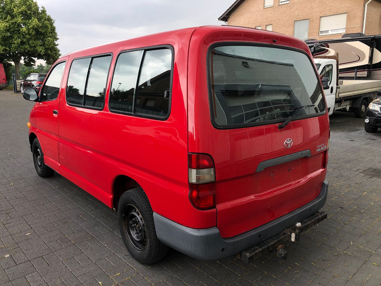 Toyota Hiace 2.7 i Benziner, 9-Sitzer, 1. Hand - Επιβατικό βαν: φωτογραφία 4 Toyota Hiace 2.7 i Benziner, 9-Sitzer, 1. Hand - Επιβατικό βαν: φωτογραφία 4