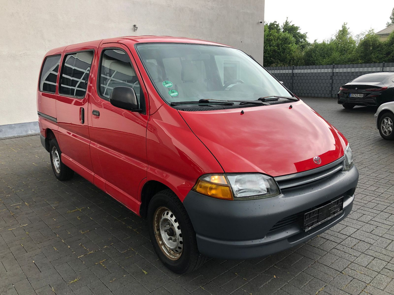 Toyota Hiace 2.7 i Benziner, 9-Sitzer, 1. Hand - Επιβατικό βαν: φωτογραφία 1 Toyota Hiace 2.7 i Benziner, 9-Sitzer, 1. Hand - Επιβατικό βαν: φωτογραφία 1