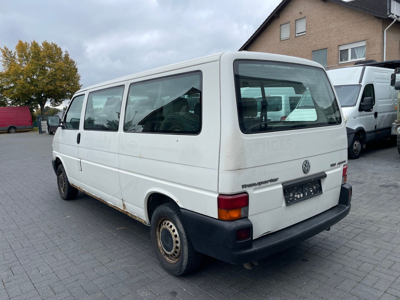 Volkswagen T4 Caravelle 2,5-l-Diesel TDI 75kW syncro lang - Επιβατικό βαν: φωτογραφία 4 Volkswagen T4 Caravelle 2,5-l-Diesel TDI 75kW syncro lang - Επιβατικό βαν: φωτογραφία 4