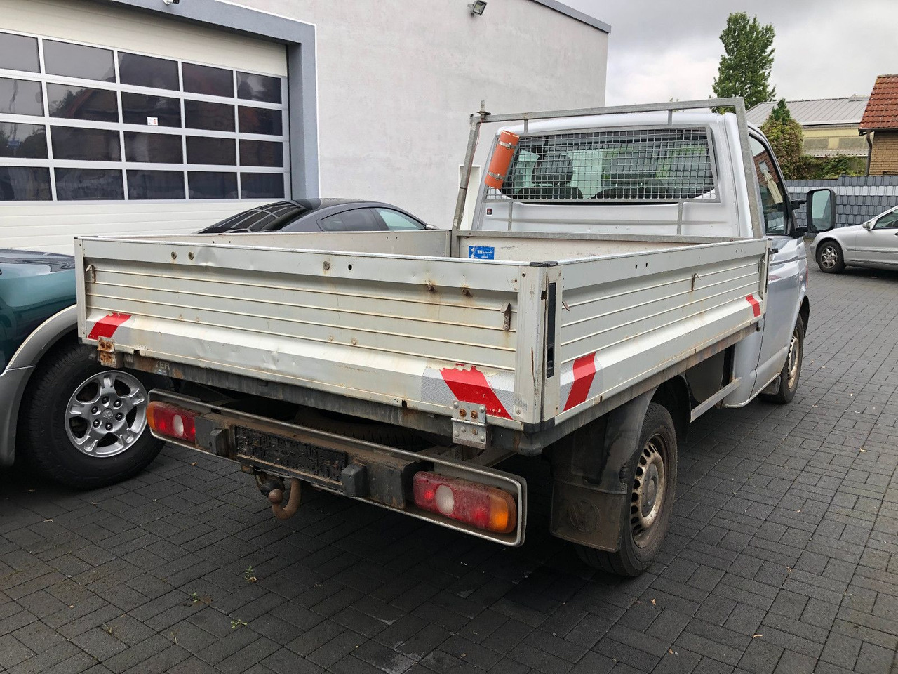 Volkswagen T5 1.9 TDI Transporter Pritsche - Μικρό φορτηγό με καρότσα: φωτογραφία 4 Volkswagen T5 1.9 TDI Transporter Pritsche - Μικρό φορτηγό με καρότσα: φωτογραφία 4