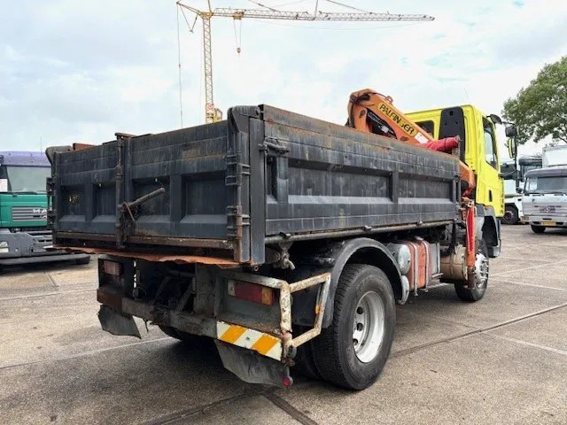 DAF 65 -180ATI 4x4 FULL STEEL 3-WAY KIPPER AND PALFINGER CRANE (EURO 2 / MANUAL GEARBOX / FULL STEEL SUSPENSION / ETC.) - Φορτηγό ανατρεπόμενο, Φορτηγό με γερανό: φωτογραφία 3 DAF 65 -180ATI 4x4 FULL STEEL 3-WAY KIPPER AND PALFINGER CRANE (EURO 2 / MANUAL GEARBOX / FULL STEEL SUSPENSION / ETC.) - Φορτηγό ανατρεπόμενο, Φορτηγό με γερανό: φωτογραφία 3