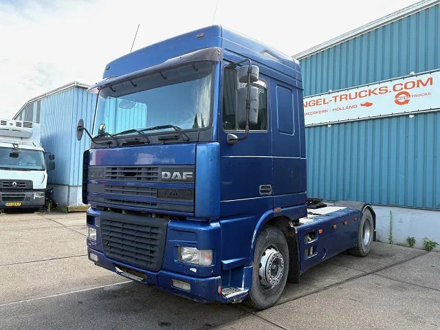 DAF 95.380 XF SPACECAB (EURO 2 / ZF16 MANUAL GEARBOX / HYDRAULIC KIT / P.T.O. / SIDE SKIRTS / AIRCONDITIONING) - Τράκτορας: φωτογραφία 1 DAF 95.380 XF SPACECAB (EURO 2 / ZF16 MANUAL GEARBOX / HYDRAULIC KIT / P.T.O. / SIDE SKIRTS / AIRCONDITIONING) - Τράκτορας: φωτογραφία 1